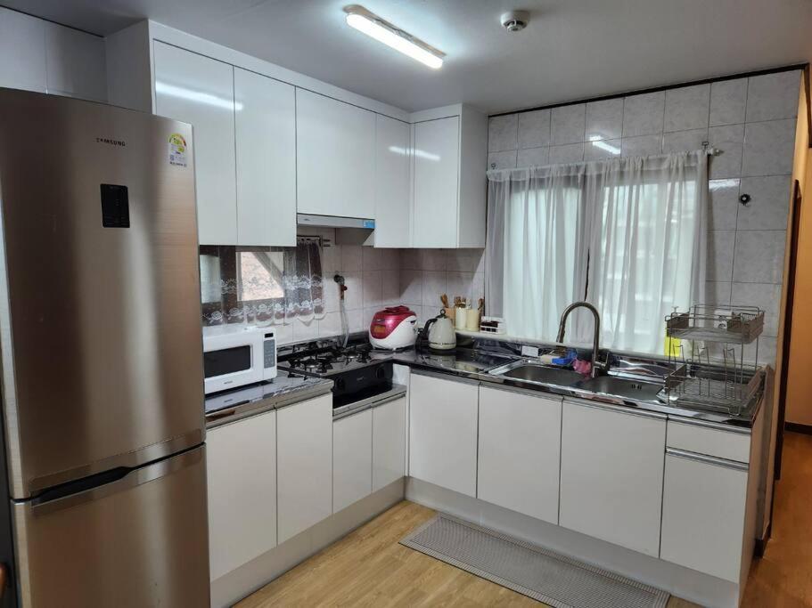 Apartment Yongsan Cozy House Seoul
